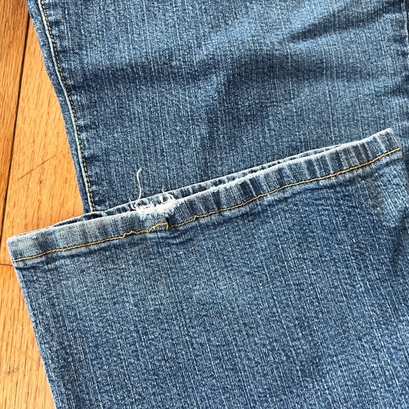 Levi's 518 Womens Juniors Superlow Stretch Boot Cut Jeans Sz 17M  JR - Picture 11 of 11